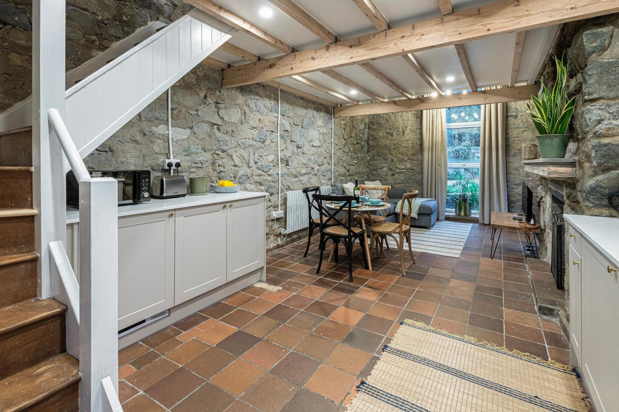 Casa vacanze Cheerful 2 Bedroom With Garden *